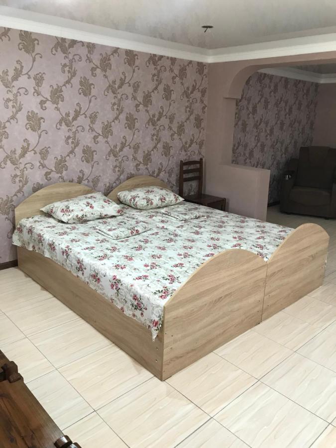 Гостевой Дом "Амза" Bed & Breakfast Tqvarcheli Екстериор снимка